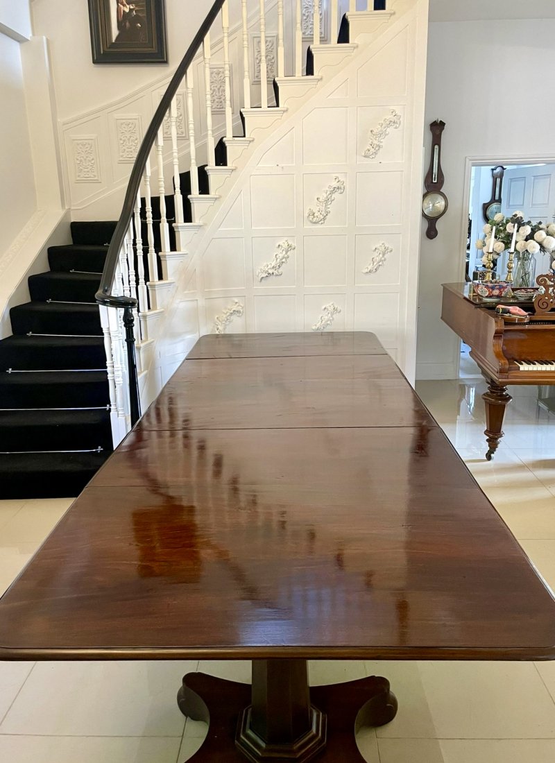 Outstanding Quality Antique William IV 16 Seater Mahogany Three Pedestal Dining Table